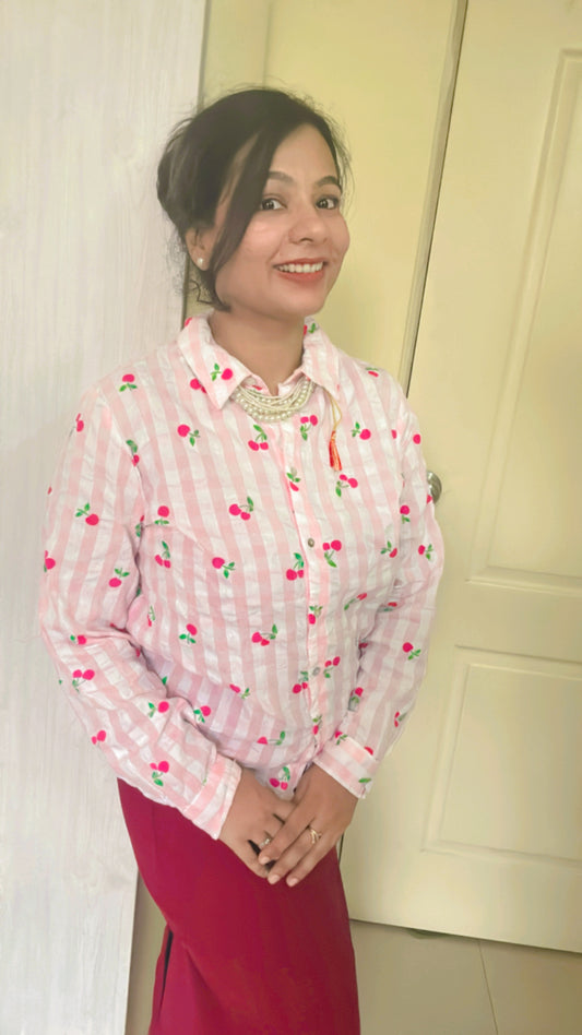 Baby Pink Strawberry Print Shrit